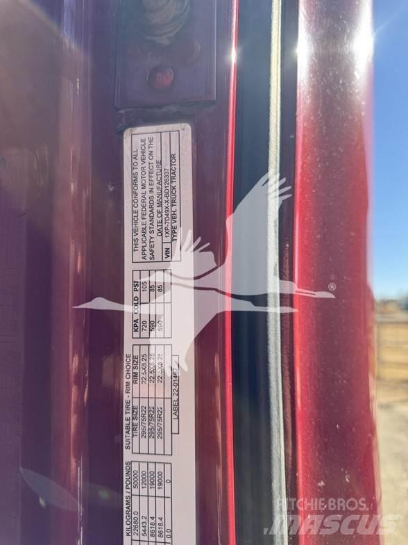 Peterbilt 367 Tractor Units