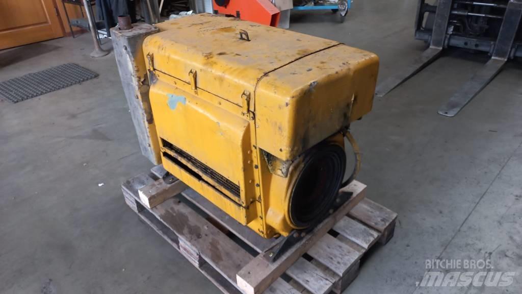 Hatz 4L40C Engines