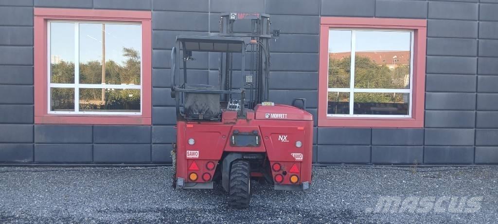 Moffett M5 25.3 NX Diesel trucks