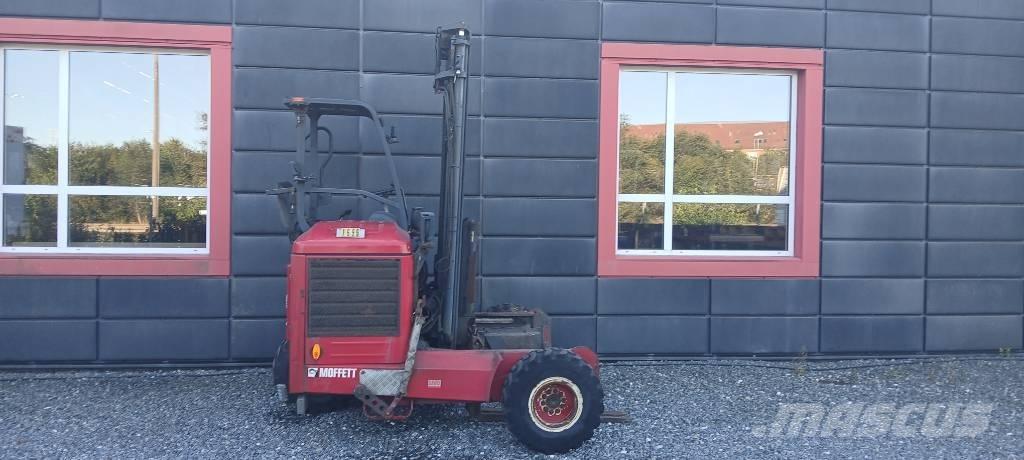 Moffett M5 25.3 NX Diesel trucks