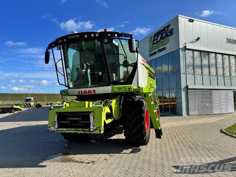 CLAAS LEXION 740 Combine harvesters