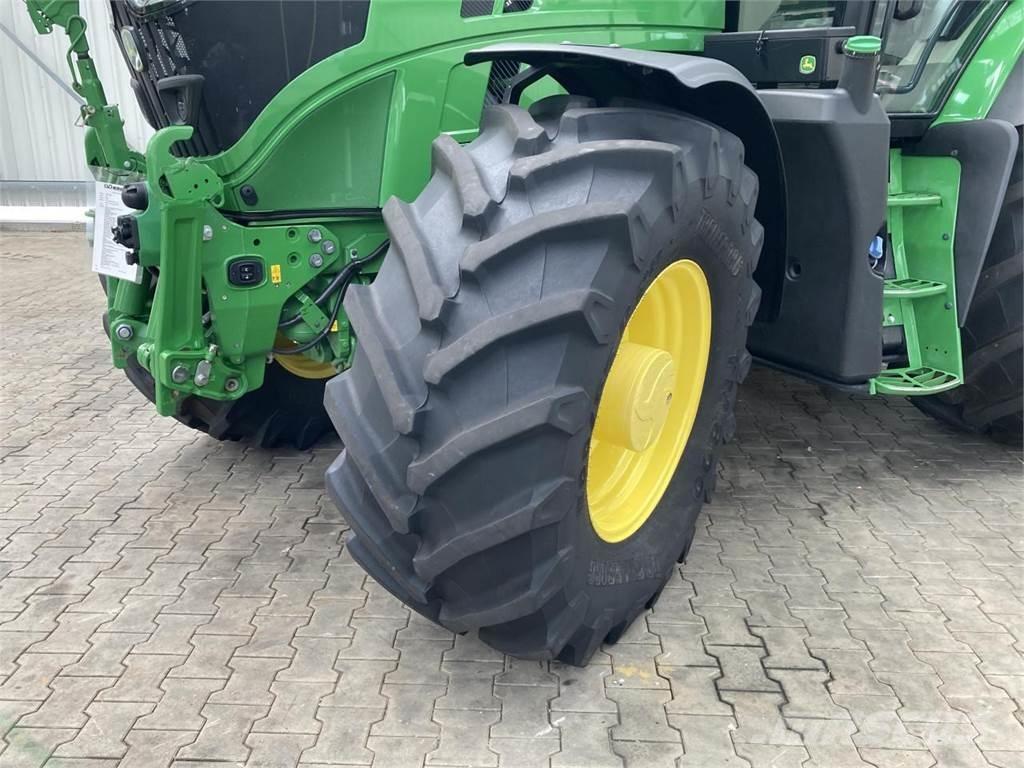 John Deere 6R 185 Tractors