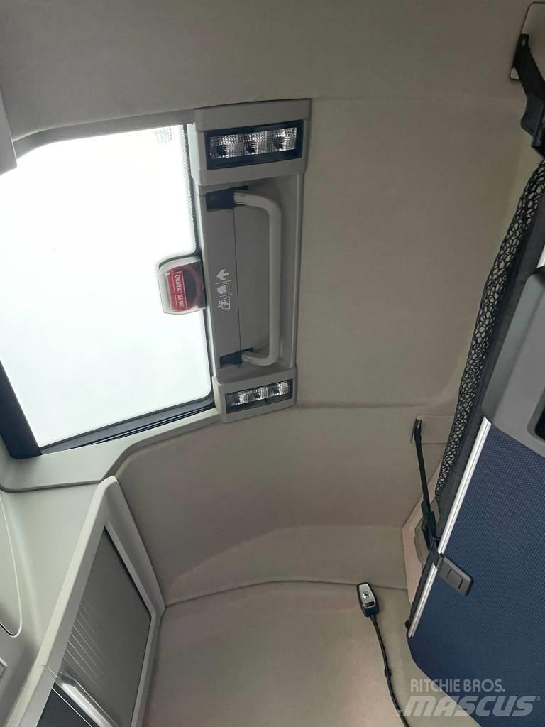 Volvo FH 500 Tractor Units