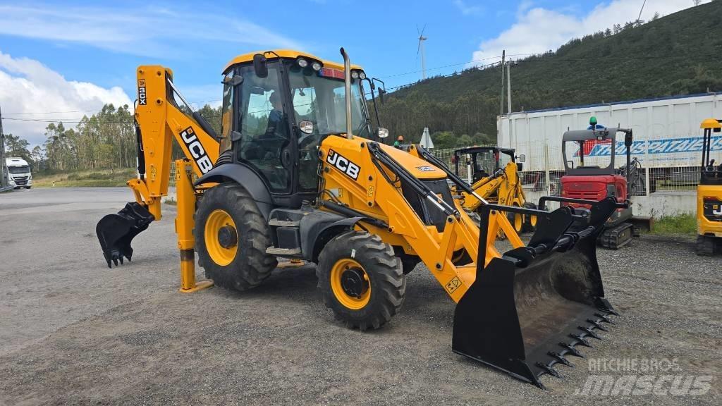 JCB 3 CX Backhoe loaders