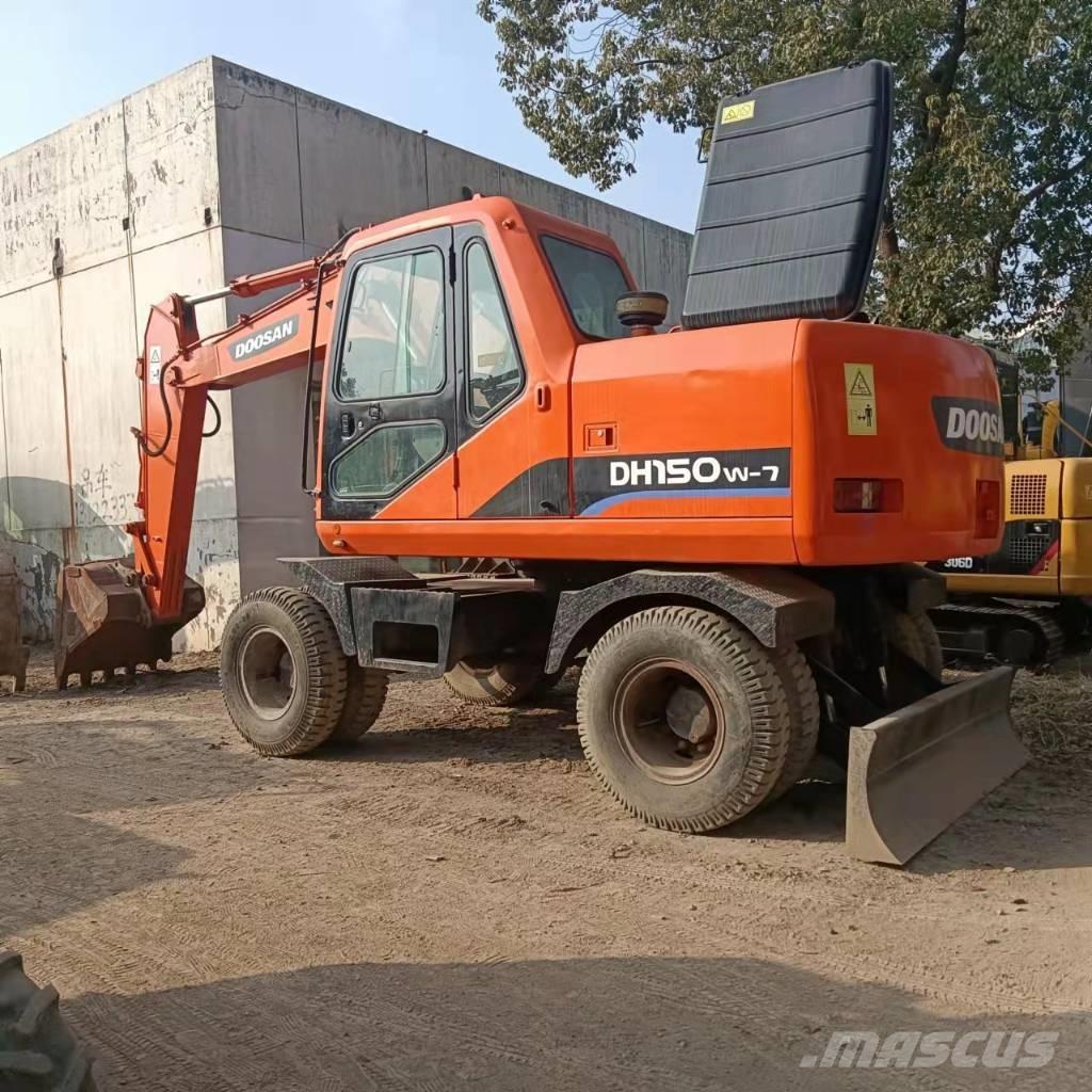 Doosan DH150W-7 Wheeled excavators