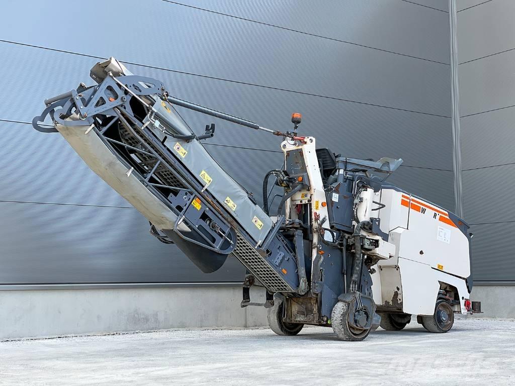Wirtgen W 50 RI Asphalt cold milling machines