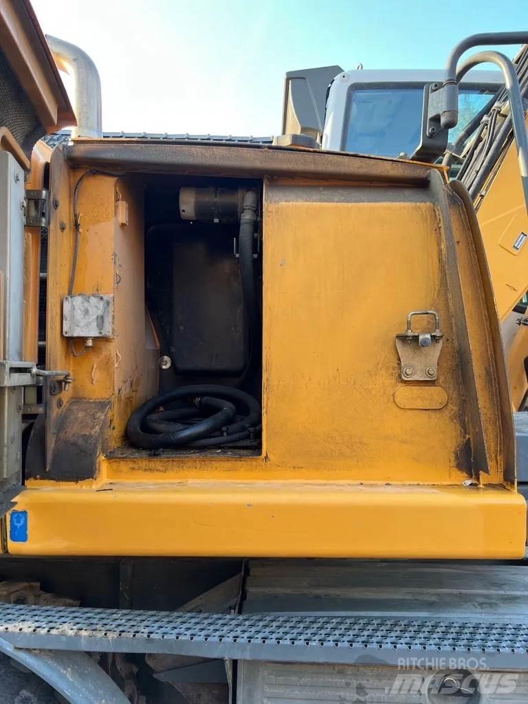Liebherr A314 Wheeled excavators
