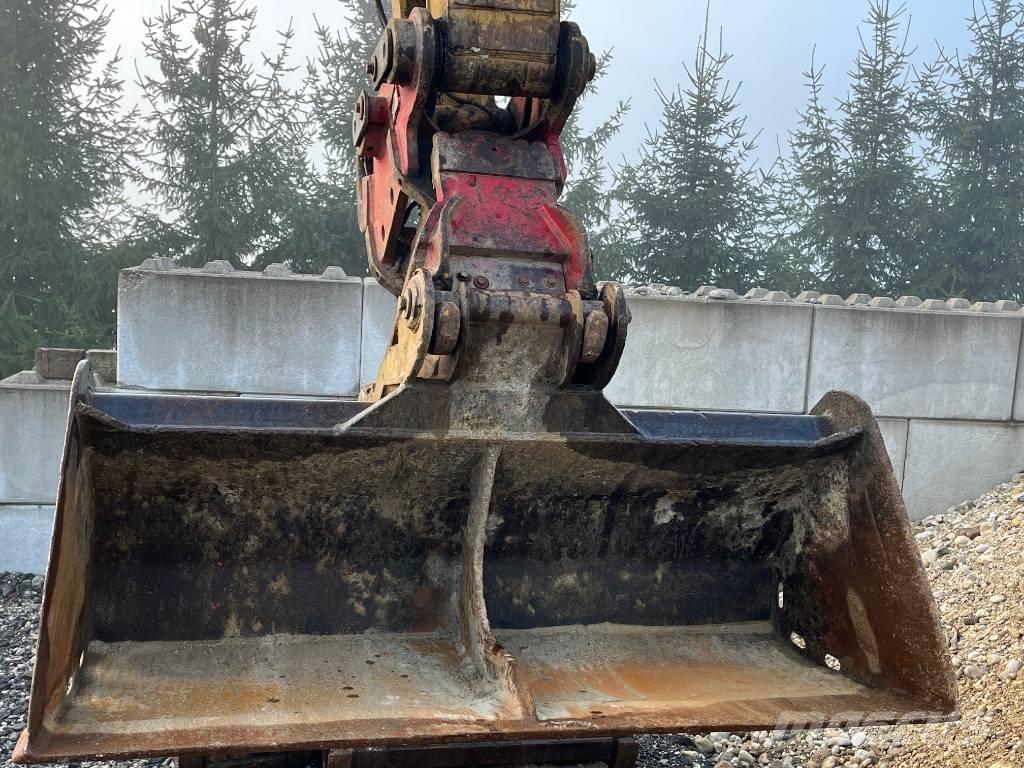 CAT 323 D L Crawler excavators