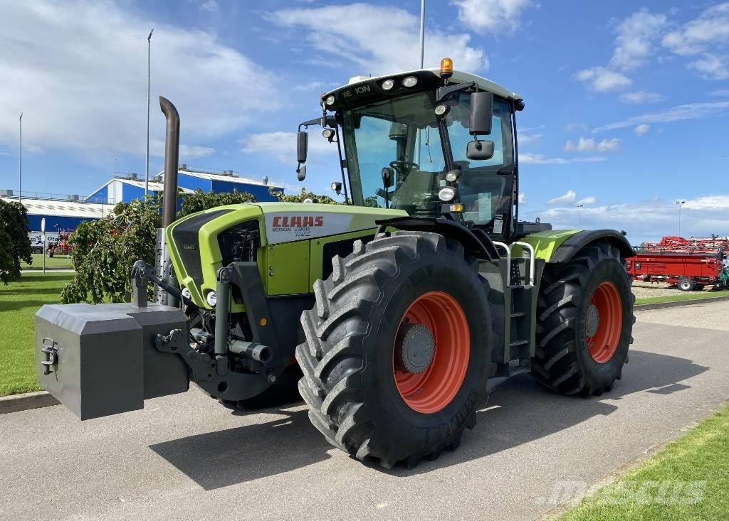 CLAAS Xerion 3800 Tractors