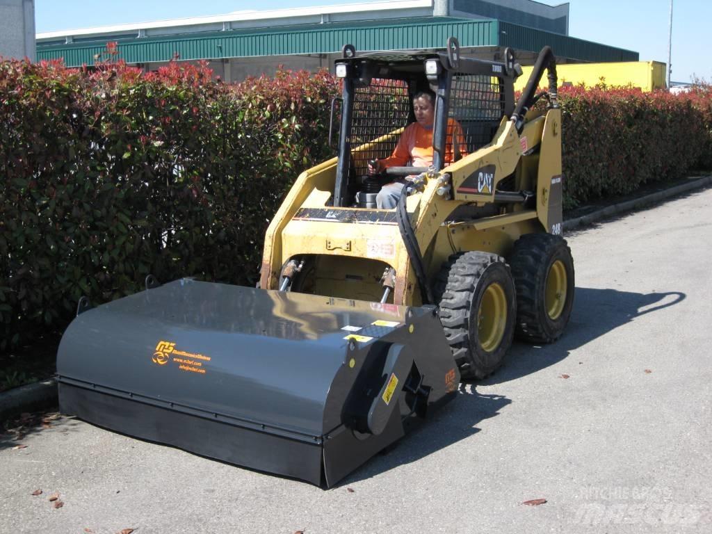 M3 Sweeper Bucket HD Groundcare - Others