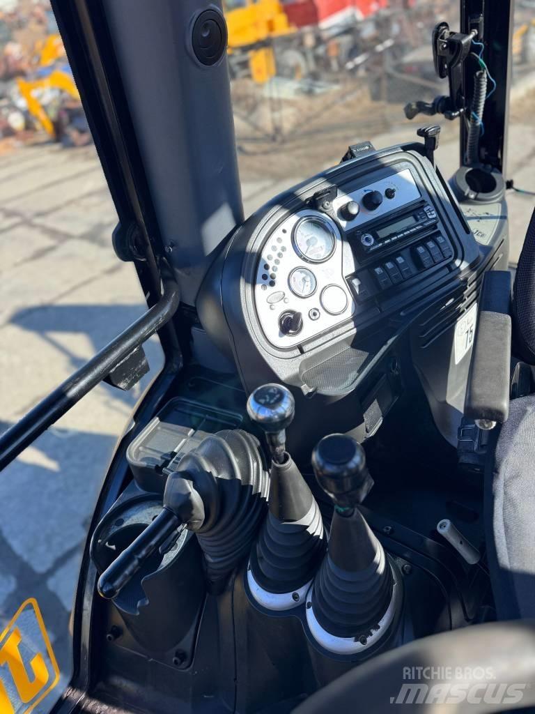 JCB 4 CX Backhoe loaders
