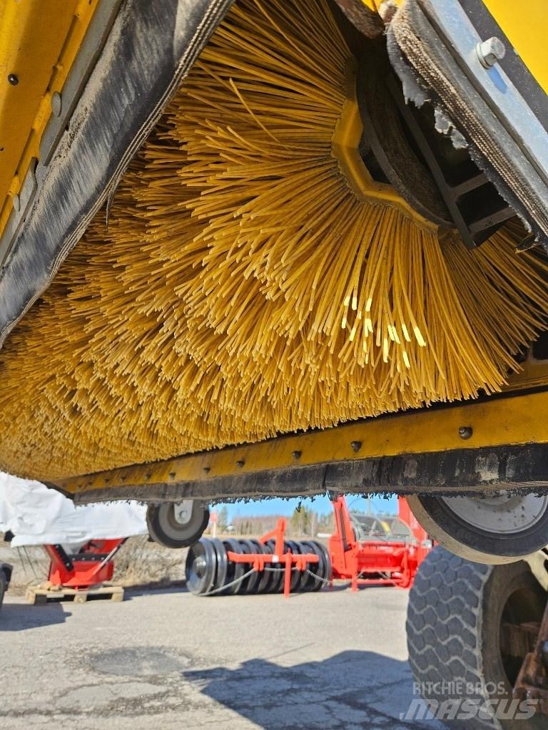 Vama EHK 2000 Sweepers