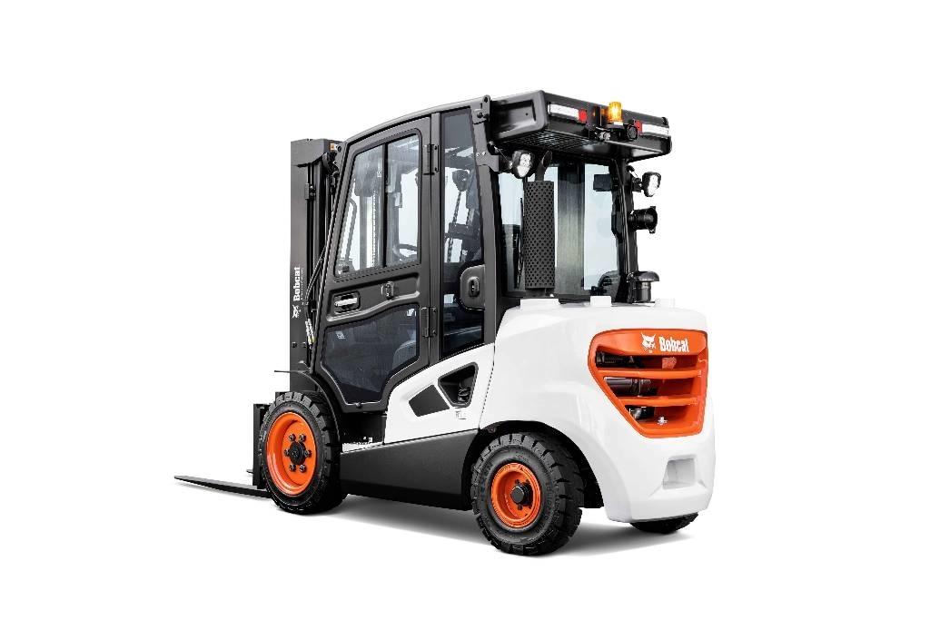 Bobcat D30S-9 Diesel trucks