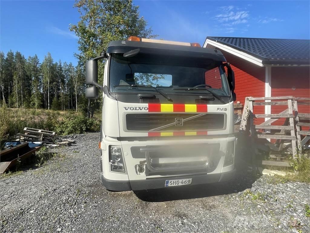 Volvo FM9 Cable lift demountable trucks