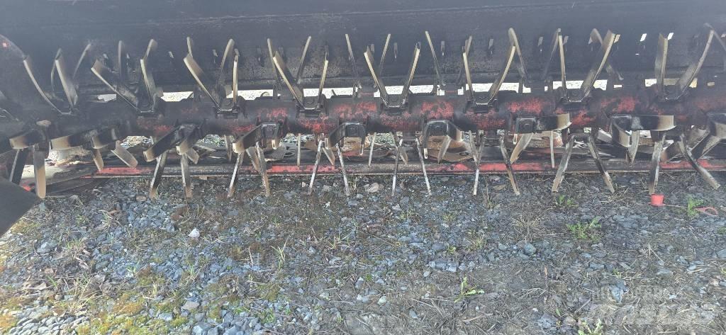 Kuhn FC 883 Mower-conditioners