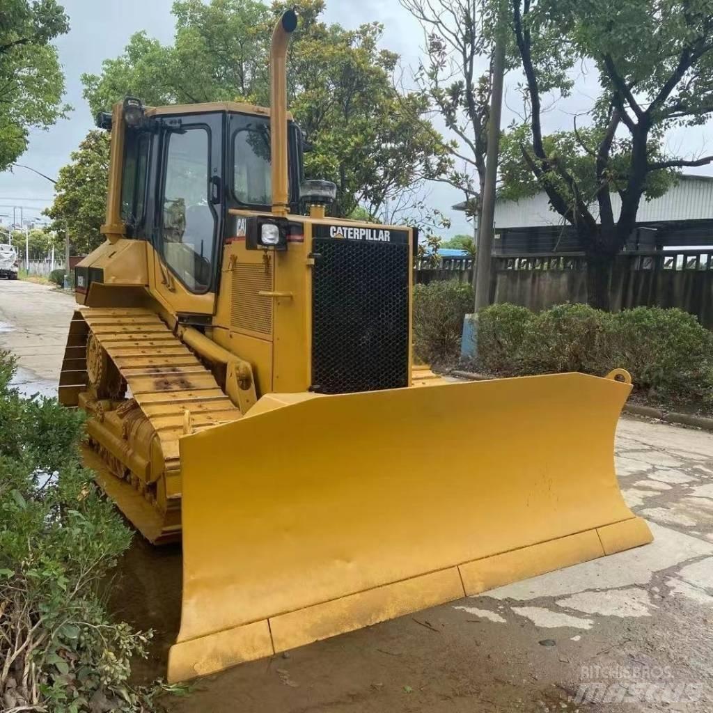 CAT D5M Crawler dozers