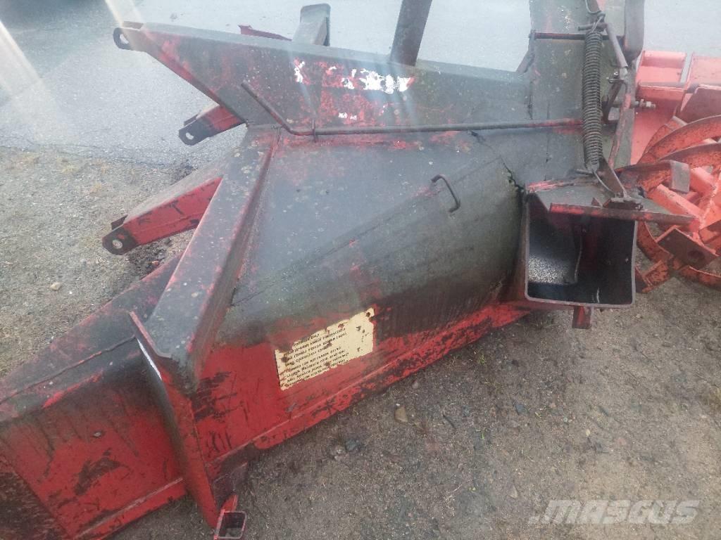 Esko 240 Snow throwers