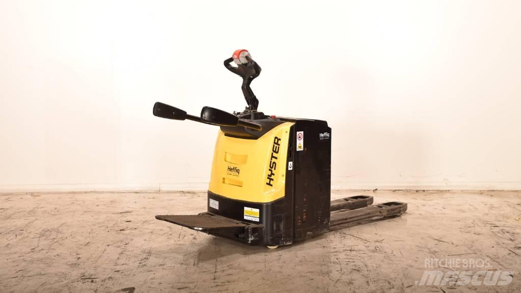 Hyster P3.0S Low lifter with platform