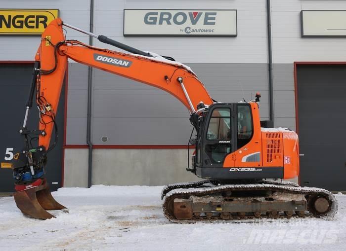 Doosan DX235LCR-5 Crawler excavators