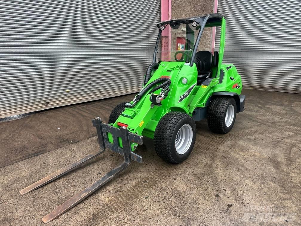 Avant 755 i Mini loaders