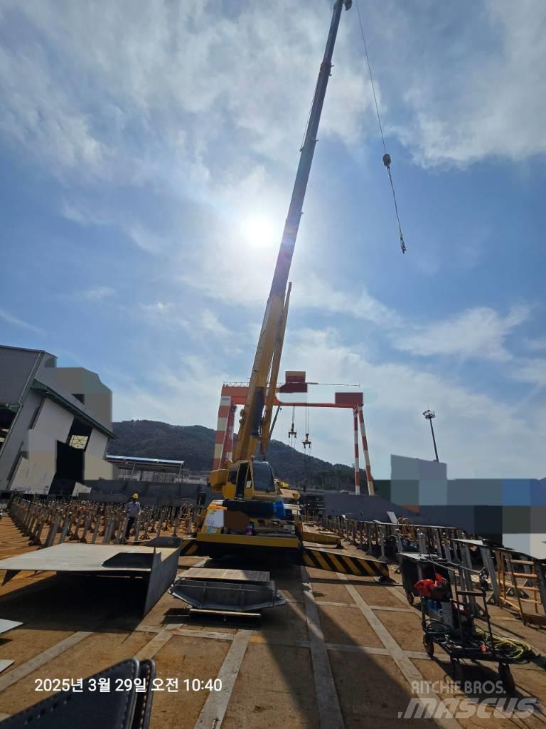 Kobelco RK 450 Rough terrain cranes