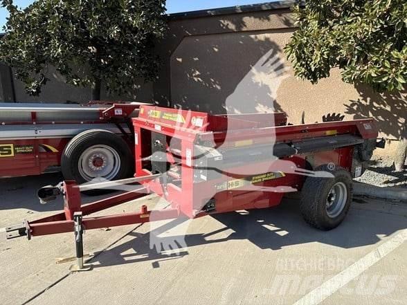 H&S 2213 Manure spreaders