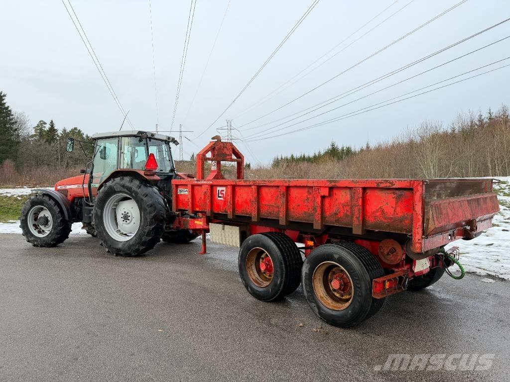 Massey Ferguson 4270 Tractors