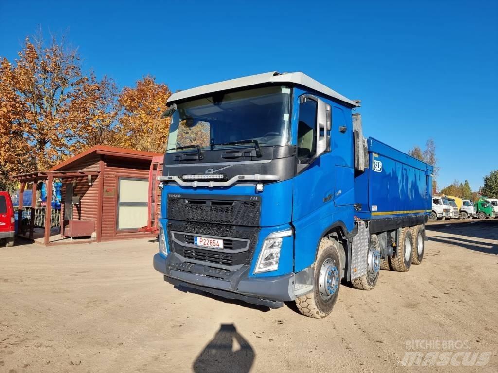 Volvo FH 540 Skip loader trucks
