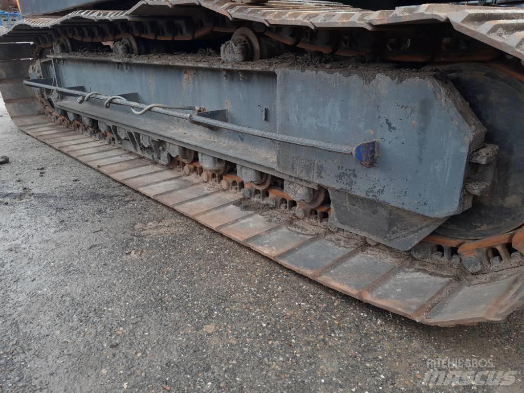 Hitachi KH 100 Tracked cranes