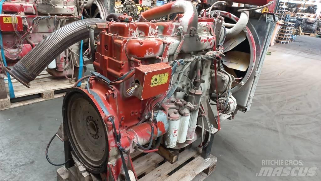 Volvo TD121G Engines