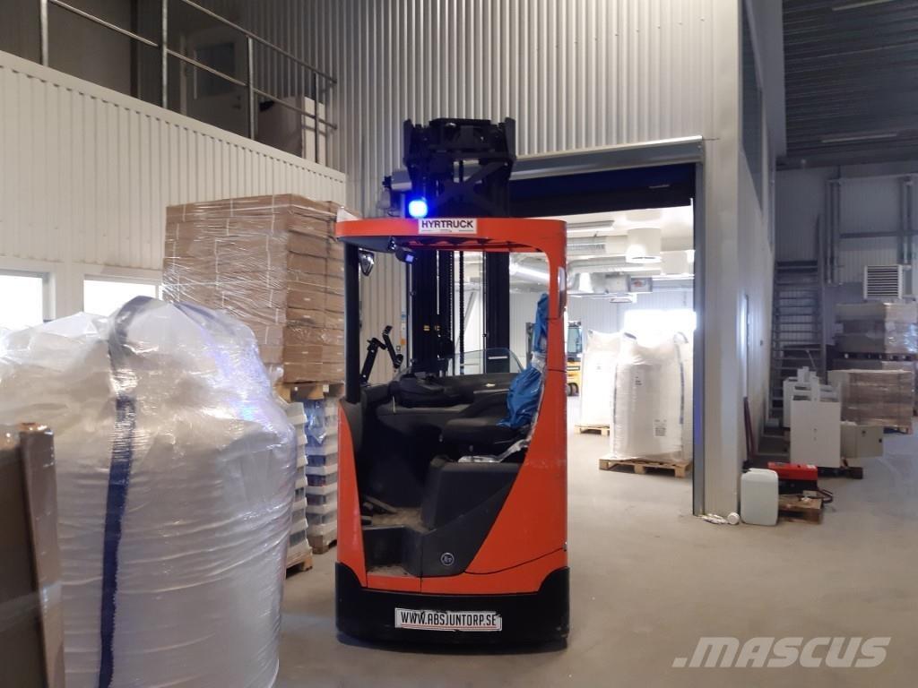 BT RRE200E Reach trucks