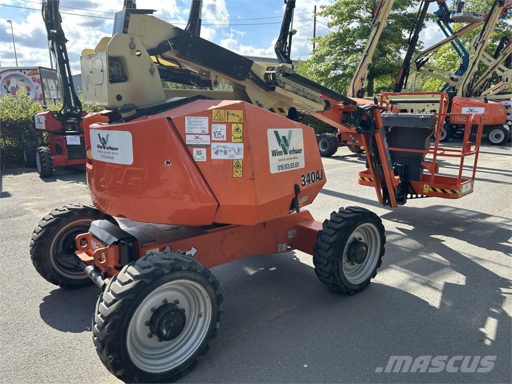 JLG 340AJ (4566) Articulated boom lifts
