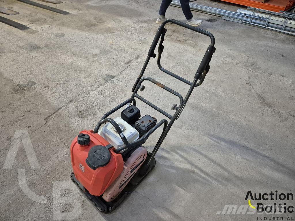 Husqvarna LF80 Plate compactors