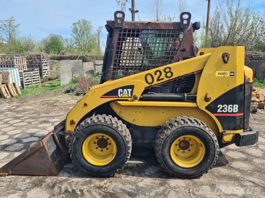 CAT 236 B Mini loaders