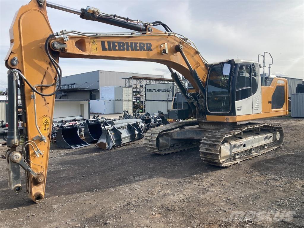 Liebherr R926 Crawler excavators