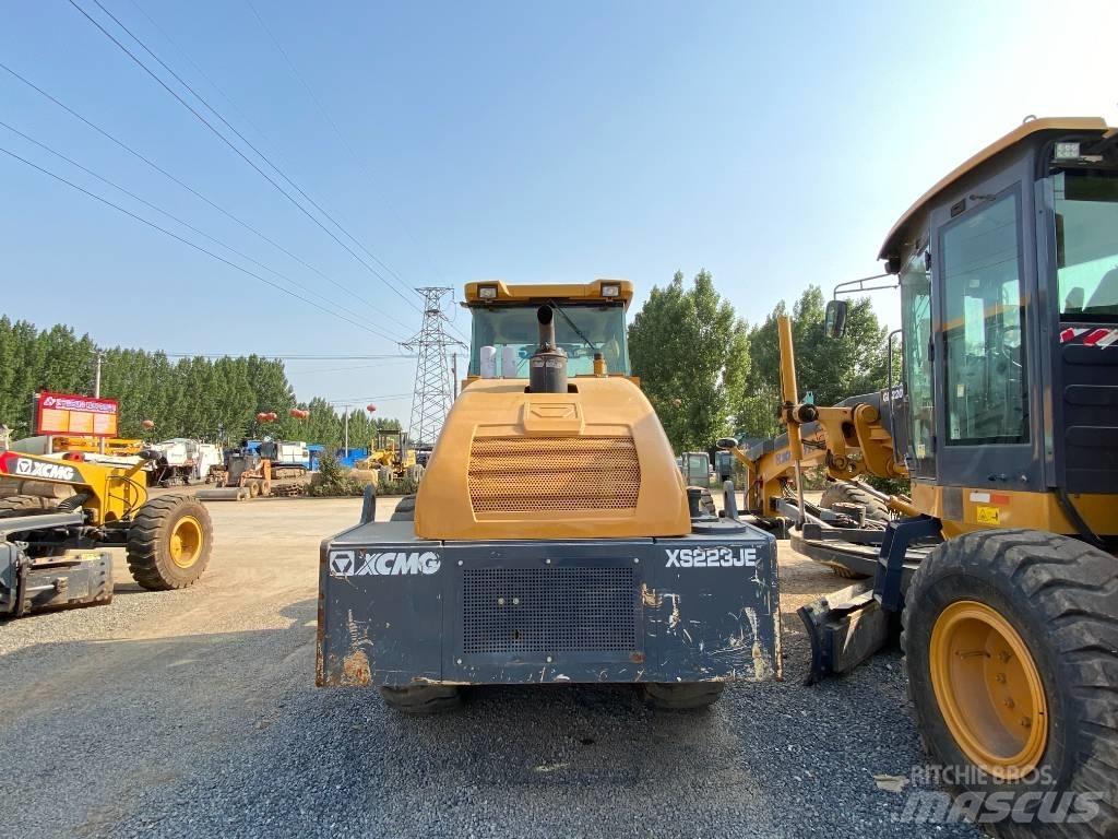 XCMG SX233JE Single drum rollers