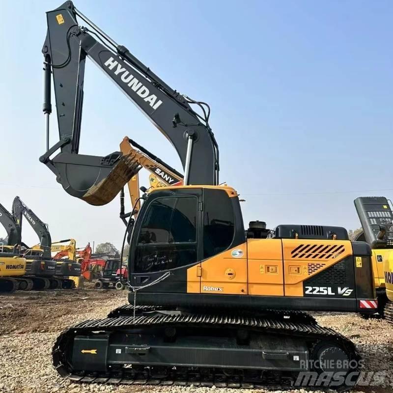Hyundai R225 Crawler excavators
