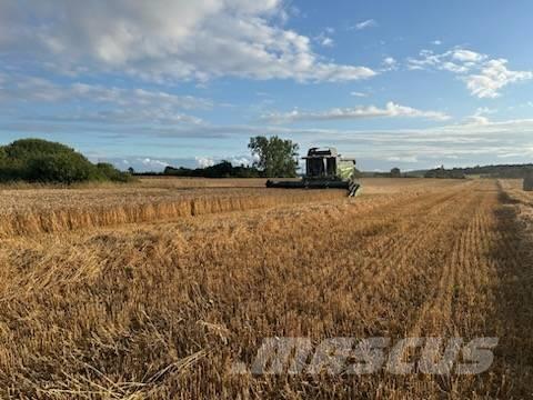 Fendt 6335 C Combine harvesters