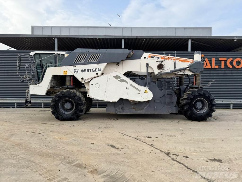 Wirtgen WR 240I Asphalt recyclers