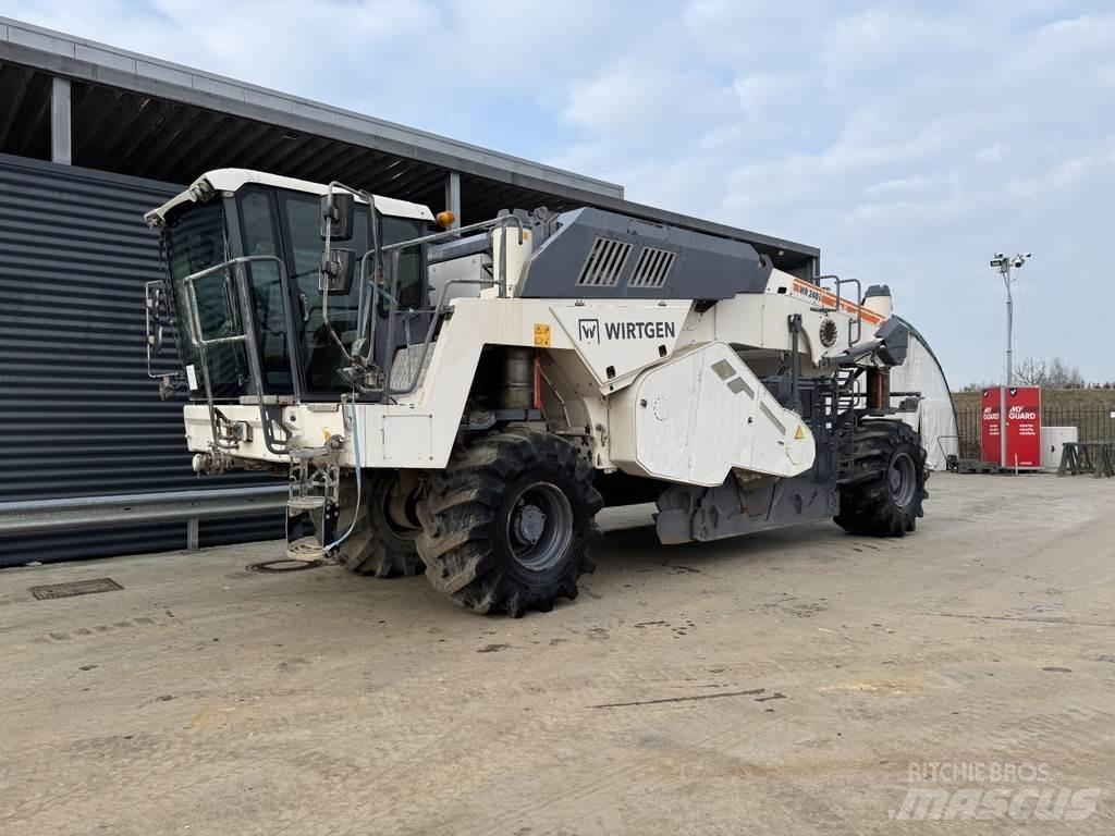 Wirtgen WR 240I Asphalt recyclers