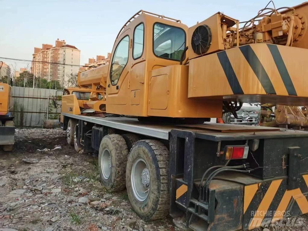 XCMG QY 50 K-II Tracked cranes
