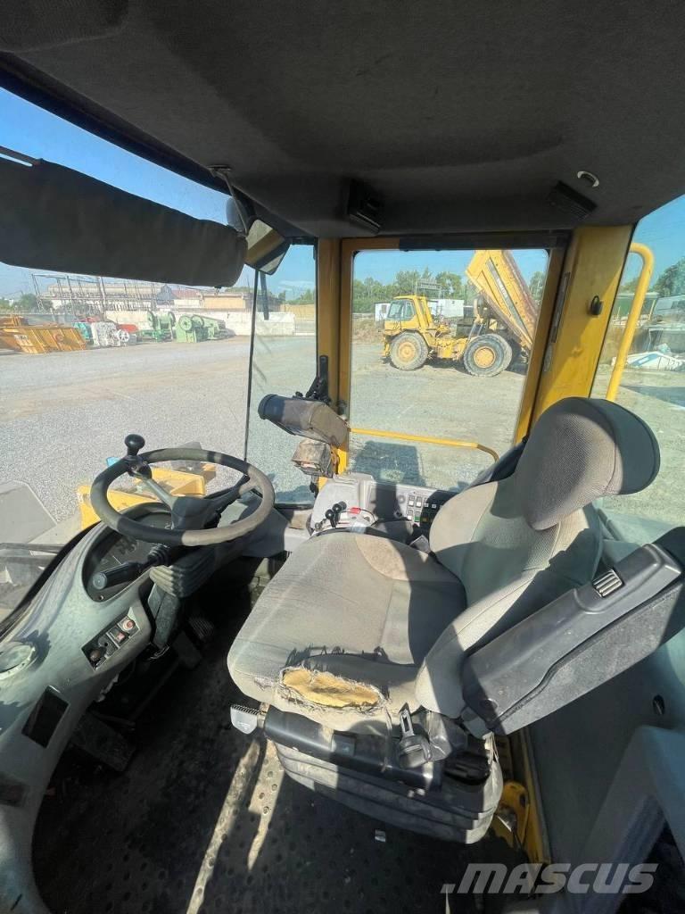 Volvo L 120 E Wheel loaders