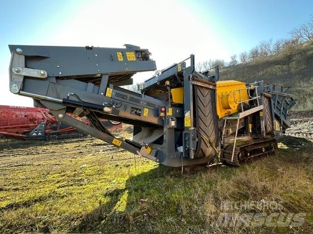 Rubble Master HS5000 Mobile screeners