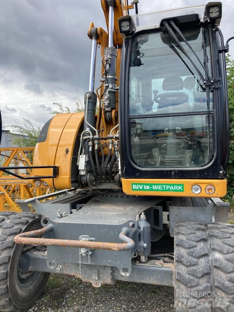 Liebherr A 918 Wheeled excavators