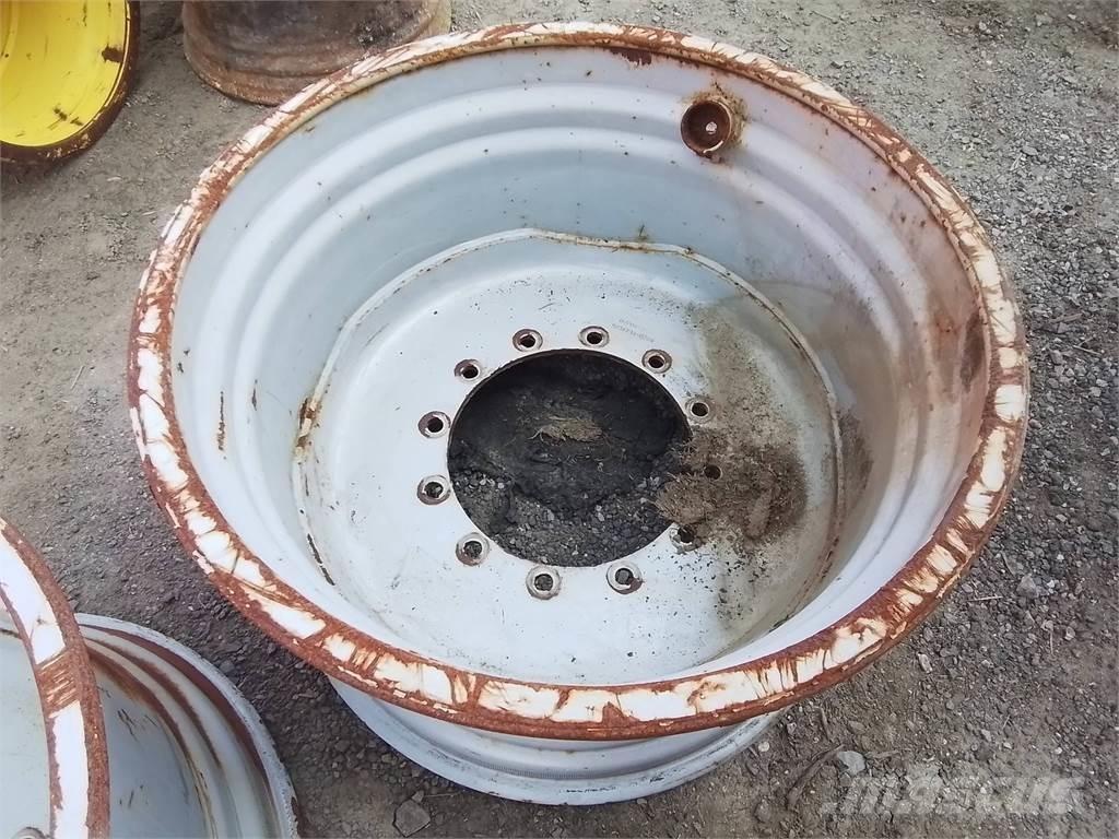 Valmet 911 20x34 Tyres, wheels and rims