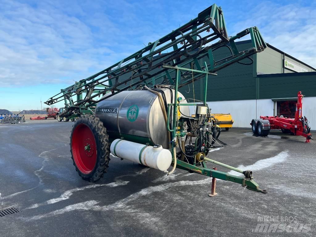 Moteska 3500 Trailed sprayers