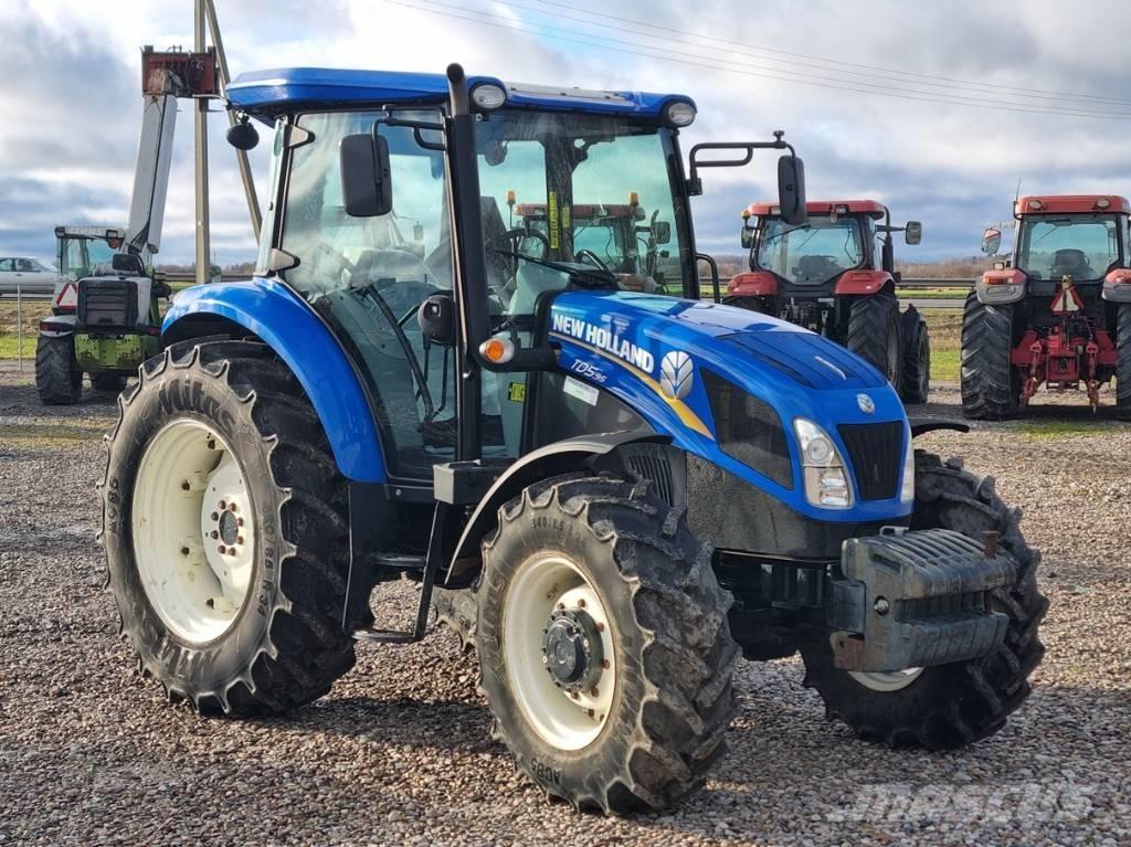 New Holland TD 5.95 Tractors