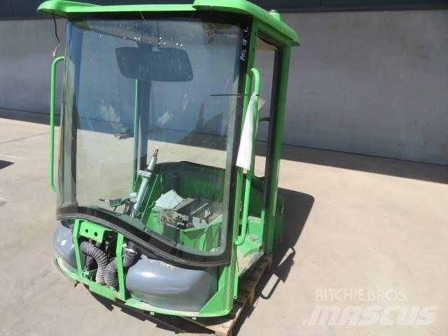 Volvo L30B / L35B Cabins and interior