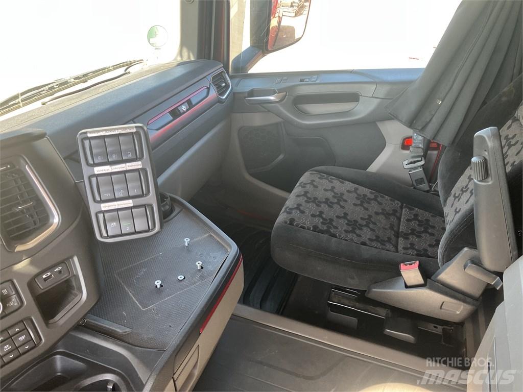 Scania R 590 Timber trucks