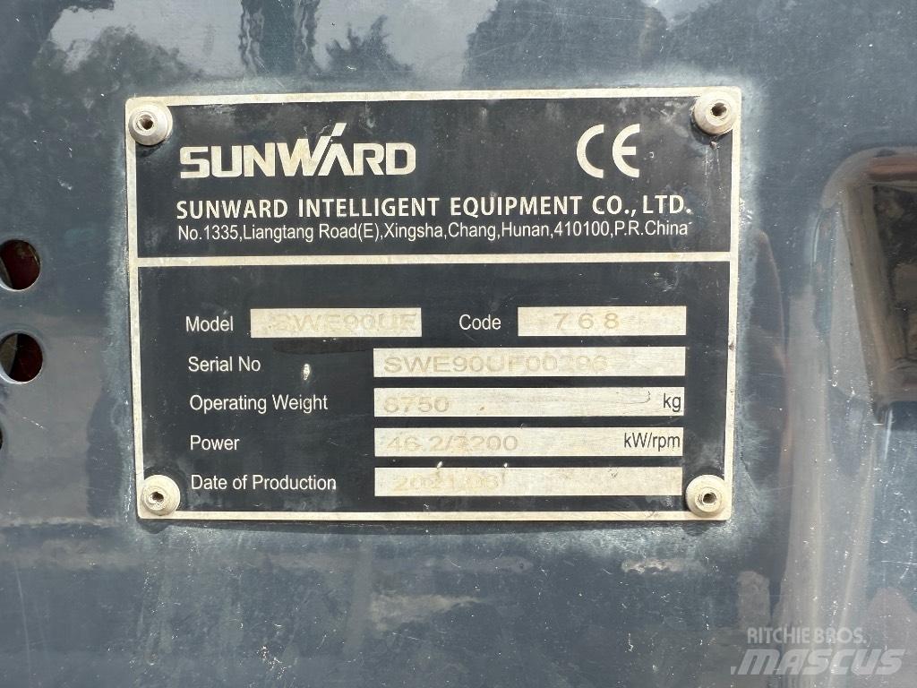 Sunward SWE 90 Midi excavators  7t - 12t